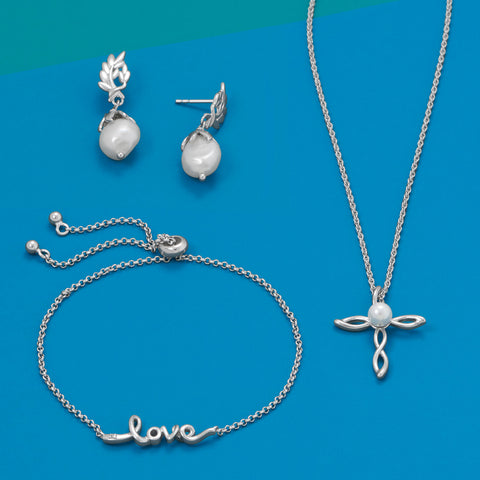 Love and Pearls! Rhodium Plated Jewelry Set