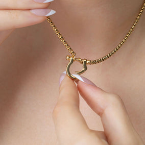 18" + 2" 18 Karat Gold PVD Stainless Steel Horseshoe Carabiner Necklace