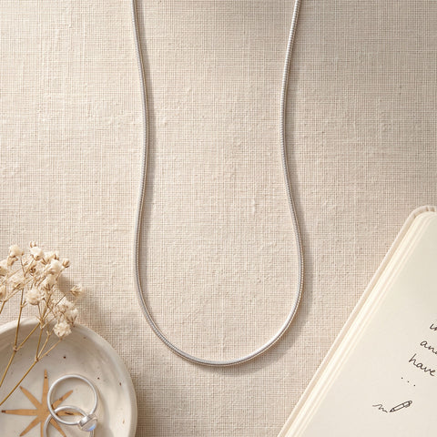18" 2.6mm Round Omega Necklace